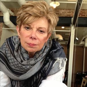 Meet your Posher, Sandy